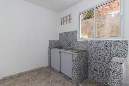 Sala/Cozinha de casa para alugar com 2 quartos, 60m² em Jardim Fernandes, São Paulo