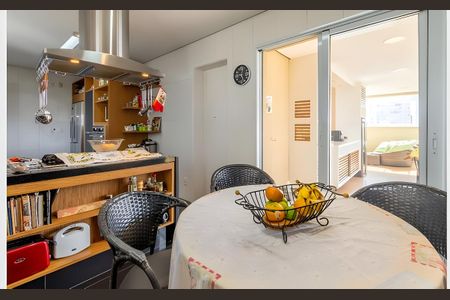 Apartamento para alugar com 316m², 4 quartos e 1 vaga