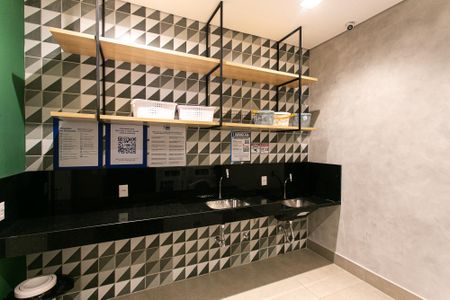 Studio para alugar com 28m², 1 quarto e sem vaga Studio para alugar com 28m², 1 quarto e sem vagaÁrea comum - Lavanderia