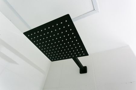 Studio para alugar com 28m², 1 quarto e sem vaga Studio para alugar com 28m², 1 quarto e sem vagaBanheiro