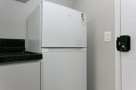 Studio para alugar com 28m², 1 quarto e sem vaga Studio para alugar com 28m², 1 quarto e sem vagaCozinha - Geladeira