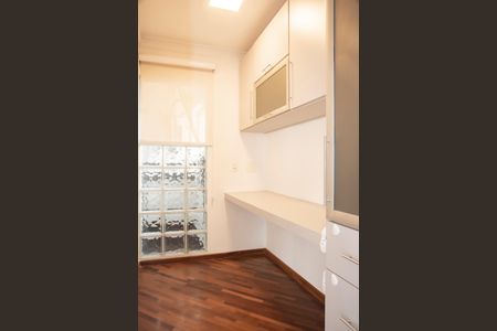 Apartamento à venda com 104m², 3 quartos e 2 vagasEscritório