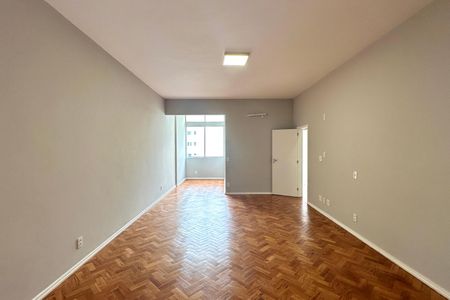 Apartamento para alugar com 109m², 3 quartos e 1 vaga