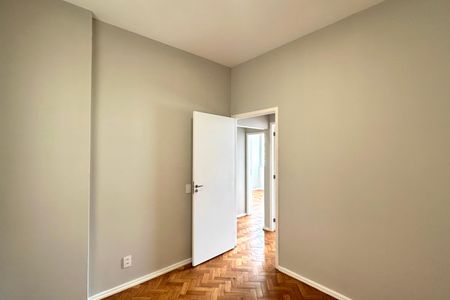 Apartamento para alugar com 109m², 3 quartos e 1 vaga