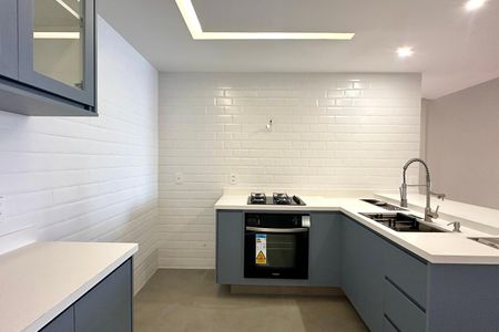 Apartamento para alugar com 109m², 3 quartos e 1 vaga