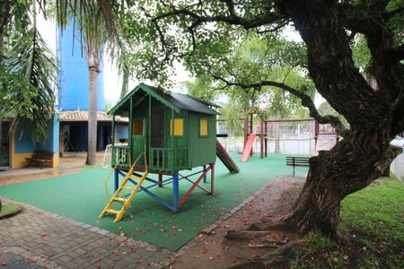 Casa de condomínio à venda com 80m², 3 quartos e 2 vagasÁrea comum - Playground