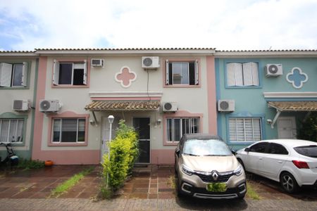 Casa de condomínio à venda com 80m², 3 quartos e 2 vagas