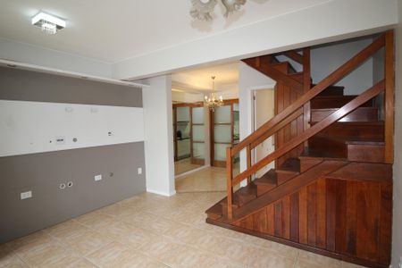 Casa de condomínio à venda com 80m², 3 quartos e 2 vagasSala