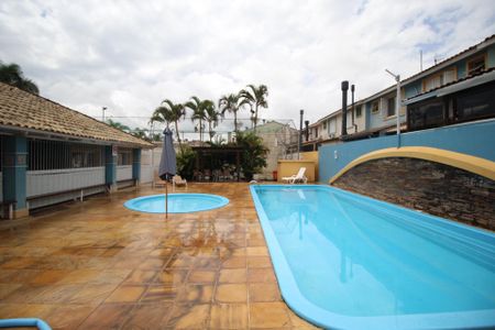 Casa de condomínio à venda com 80m², 3 quartos e 2 vagasÁrea comum - Piscina