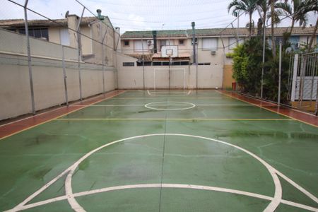 Casa de condomínio à venda com 80m², 3 quartos e 2 vagasQuadra Esportiva