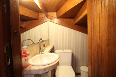 Casa de condomínio à venda com 80m², 3 quartos e 2 vagasLavabo