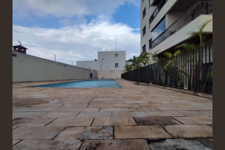 Apartamento para alugar com 80m², 2 quartos e 2 vagas Apartamento para alugar com 80m², 2 quartos e 2 vagasÁrea comum - Piscina