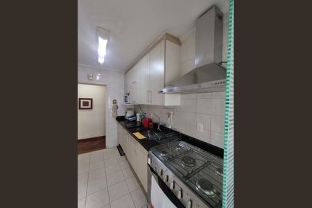 Apartamento para alugar com 80m², 2 quartos e 2 vagas Apartamento para alugar com 80m², 2 quartos e 2 vagasCozinha - Armários