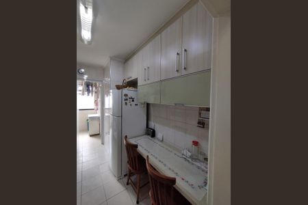 Apartamento para alugar com 80m², 2 quartos e 2 vagas Apartamento para alugar com 80m², 2 quartos e 2 vagasCozinha - Armários