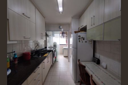 Apartamento para alugar com 80m², 2 quartos e 2 vagas Apartamento para alugar com 80m², 2 quartos e 2 vagasCozinha - Armários