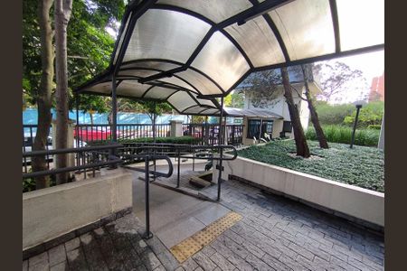 Apartamento para alugar com 80m², 2 quartos e 2 vagas Apartamento para alugar com 80m², 2 quartos e 2 vagasFachada e portaria