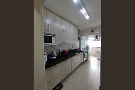 Apartamento para alugar com 80m², 2 quartos e 2 vagas Apartamento para alugar com 80m², 2 quartos e 2 vagasCozinha - Armários