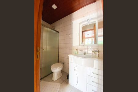 Banheiro 1 de casa para alugar com 3 quartos, 243m² em Marechal Rondon, Canoas