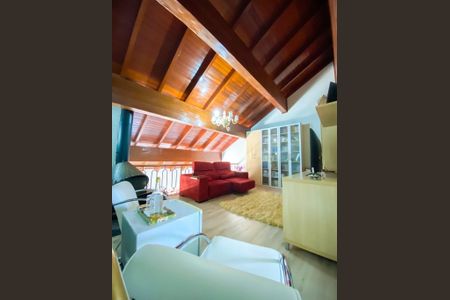 Sala  de casa para alugar com 3 quartos, 243m² em Marechal Rondon, Canoas