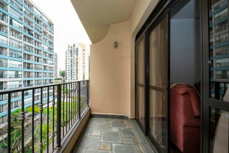 Apartamento para alugar com 270m², 4 quartos e 4 vagas