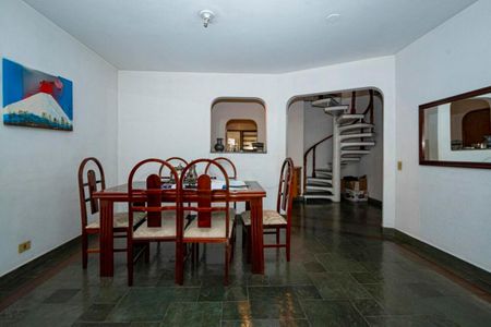 Apartamento para alugar com 4 quartos, 270m² em Butantã, São Paulo