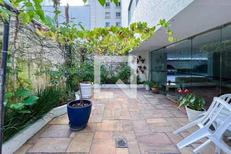 Apartamento à venda com 93m², 2 quartos e 1 vaga Apartamento à venda com 93m², 2 quartos e 1 vagaÁrea comum