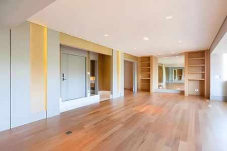 Apartamento para alugar com 250m², 4 quartos e 1 vaga