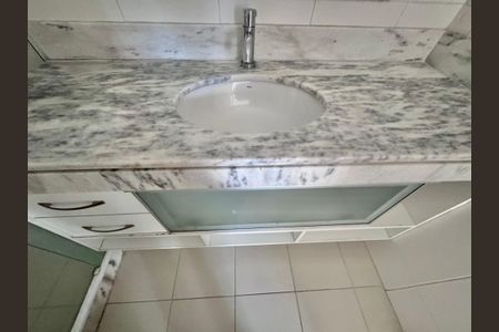 Apartamento para alugar com 103m², 3 quartos e 2 vagasSuite - Banheiro