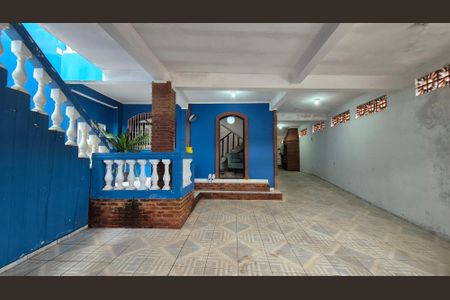 Casa à venda com 180m², 3 quartos e 3 vagas Casa à venda com 180m², 3 quartos e 3 vagasGaragem