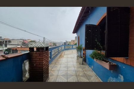 Casa à venda com 180m², 3 quartos e 3 vagas Casa à venda com 180m², 3 quartos e 3 vagasArea externa