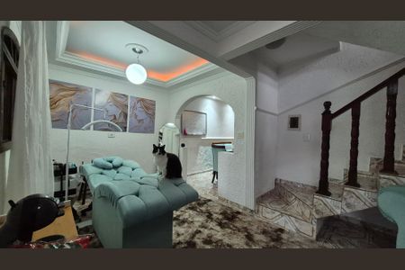 Casa à venda com 180m², 3 quartos e 3 vagas Casa à venda com 180m², 3 quartos e 3 vagasSala