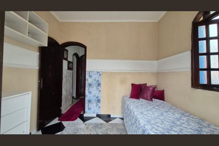 Casa à venda com 180m², 3 quartos e 3 vagas Casa à venda com 180m², 3 quartos e 3 vagasQuarto 3