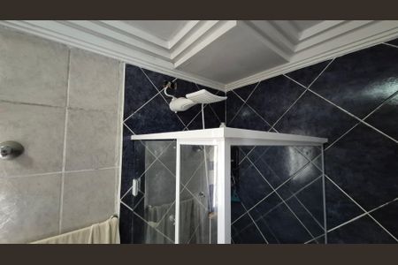 Casa à venda com 180m², 3 quartos e 3 vagas Casa à venda com 180m², 3 quartos e 3 vagasBanheiro