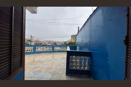 Casa à venda com 180m², 3 quartos e 3 vagas Casa à venda com 180m², 3 quartos e 3 vagasArea externa