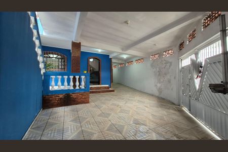 Casa à venda com 180m², 3 quartos e 3 vagas Casa à venda com 180m², 3 quartos e 3 vagasGaragem