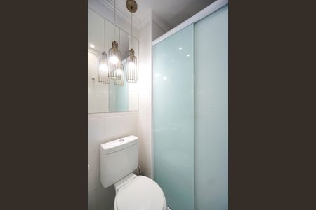 Apartamento à venda com 60m², 2 quartos e 1 vaga Apartamento à venda com 60m², 2 quartos e 1 vagaBanheiro social