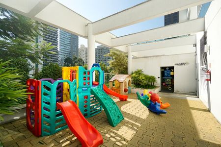 Apartamento à venda com 60m², 2 quartos e 1 vaga Apartamento à venda com 60m², 2 quartos e 1 vagaPlayground