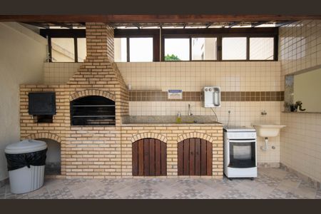 Apartamento para alugar com 170m², 2 quartos e 1 vaga Apartamento para alugar com 170m², 2 quartos e 1 vagaÁrea comum - Churrasqueira