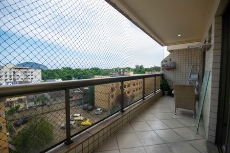 Apartamento para alugar com 170m², 2 quartos e 1 vaga Apartamento para alugar com 170m², 2 quartos e 1 vagaVaranda da Sala