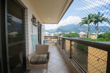 Apartamento para alugar com 170m², 2 quartos e 1 vaga Apartamento para alugar com 170m², 2 quartos e 1 vagaVaranda da Sala