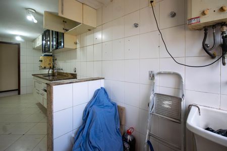 Apartamento para alugar com 170m², 2 quartos e 1 vaga Apartamento para alugar com 170m², 2 quartos e 1 vagaCozinha e Área de Serviço