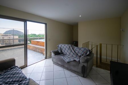 Sala 2 de apartamento para alugar com 2 quartos, 170m² em Jacarepaguá, Rio de Janeiro