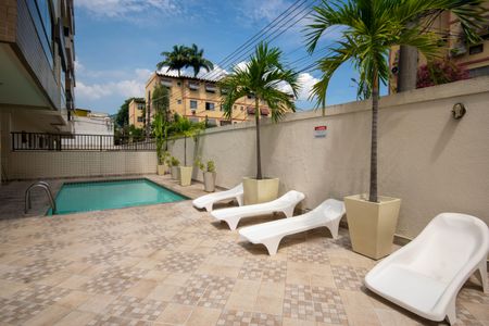 Apartamento para alugar com 170m², 2 quartos e 1 vaga Apartamento para alugar com 170m², 2 quartos e 1 vagaÁrea comum - Piscina