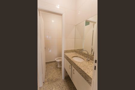 Apartamento para alugar com 90m², 2 quartos e sem vaga Apartamento para alugar com 90m², 2 quartos e sem vagaBanheiro Social