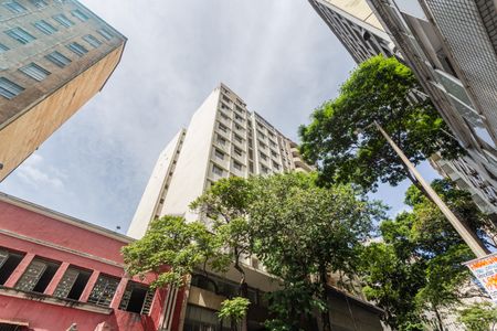 Apartamento para alugar com 90m², 2 quartos e sem vaga Apartamento para alugar com 90m², 2 quartos e sem vagaFachada