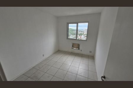 Quarto de apartamento para alugar com 3 quartos, 80m² em Alvarez, Nova Iguaçu