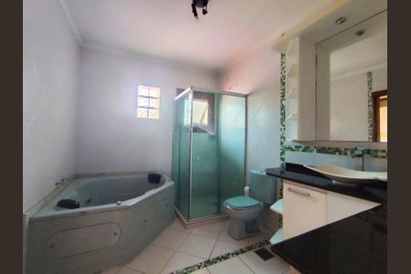 Casa de condomínio para alugar com 115m², 3 quartos e 2 vagas Casa de condomínio para alugar com 115m², 3 quartos e 2 vagasBanheiro