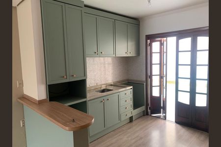 Cozinha  de casa de condomínio para alugar com 3 quartos, 115m² em Mato Grande, Canoas