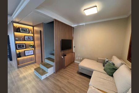 Sala  de casa de condomínio para alugar com 3 quartos, 115m² em Mato Grande, Canoas