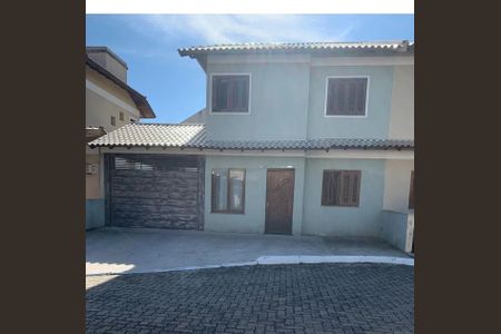 Casa de condomínio para alugar com 115m², 3 quartos e 2 vagas Casa de condomínio para alugar com 115m², 3 quartos e 2 vagasFachada